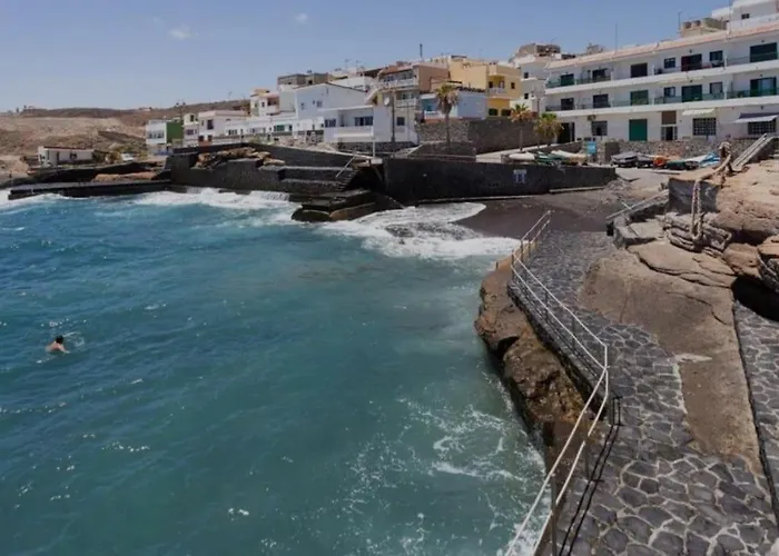 Coastal Getaway * La Listada